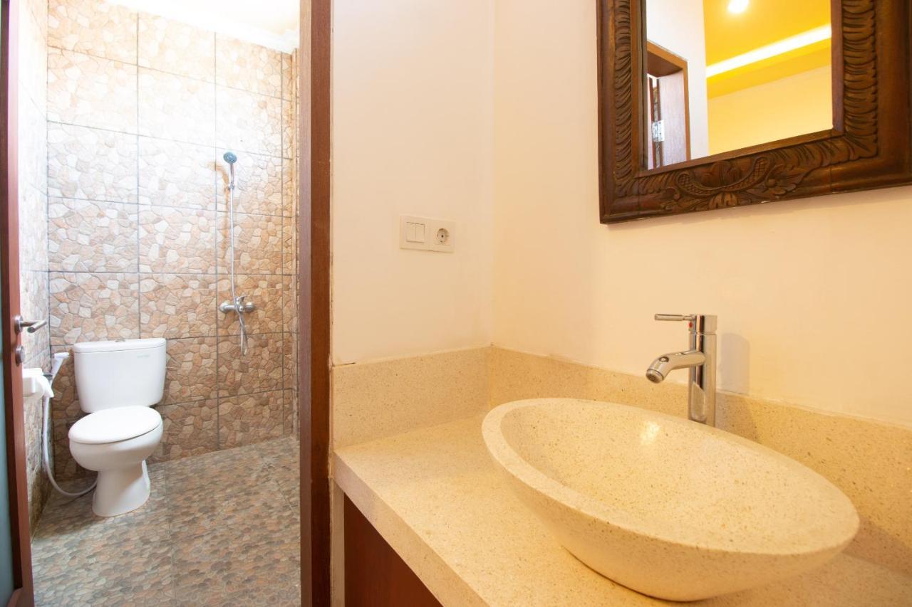Oyo 401 The Frog Homestay Sanur Экстерьер фото